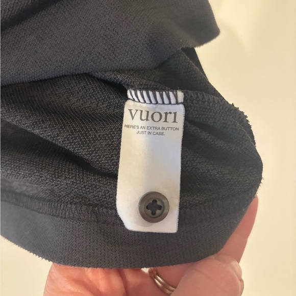 Vuori Ace Polo in DARK GRAY - Picture 6 of 7